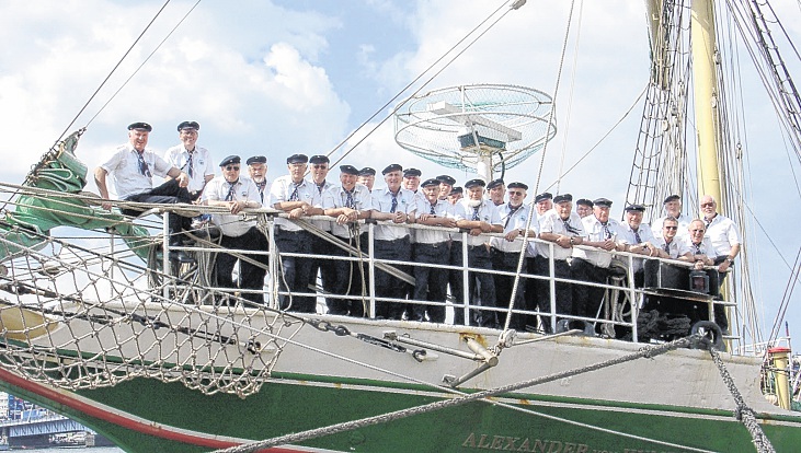 Die Fideelen Nordstrander auf der „Alexander-von-Humboldt“ (Tall Ships Race 2004 in Aalborg DK)